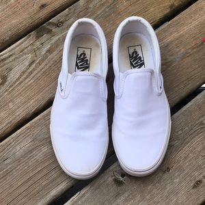 Women’s white vans
